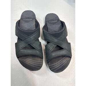 Merrell Black Criss Cross Leather Slip-On Sandals Womens Size 8